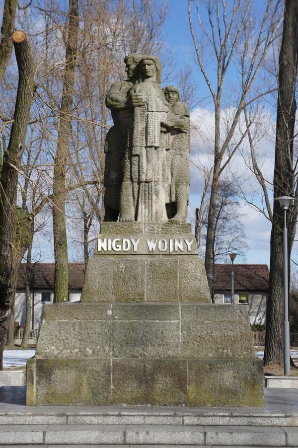 Pomnik "Nigdy wojny"