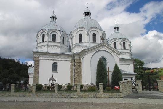 Kościół Matki Boskiej Pośredniczki Łask